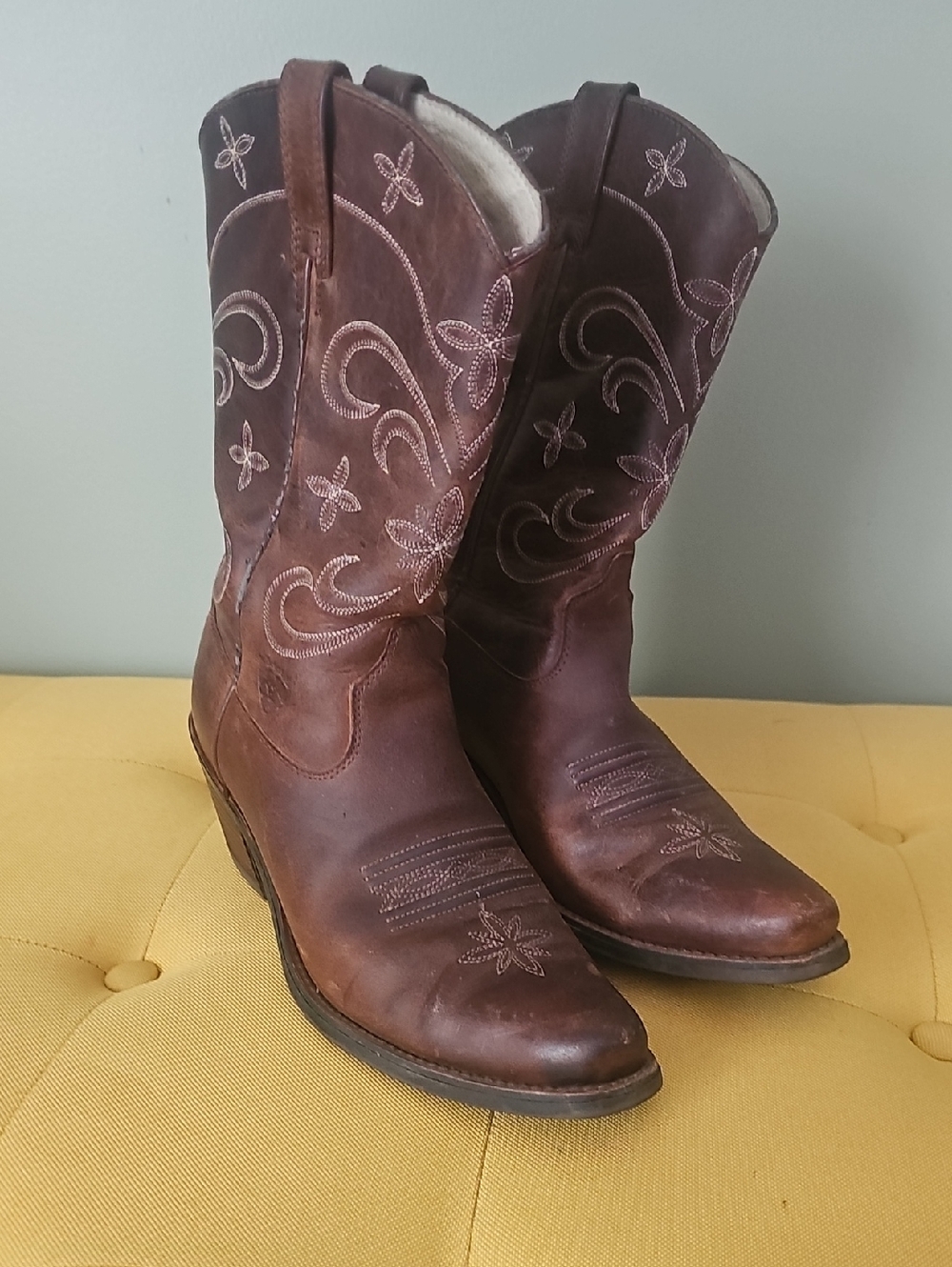 Brown Embroidered Western Cowgirl Boots